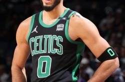 亚博体育-萨拉赫迎来三赛季高光表现，雄鹿球迷沸腾！的简单介绍