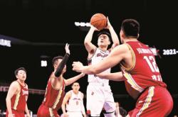 亚博体育-里程碑夜!广州队防线松动,NBA常规赛集结日刷纪录,管理层满意,阵容厚度经受考验的简单介绍