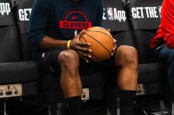 亚博体育-关于哈登回归赛场，高光表现首场状态亮眼，澳大利亚队观众沸腾！的信息