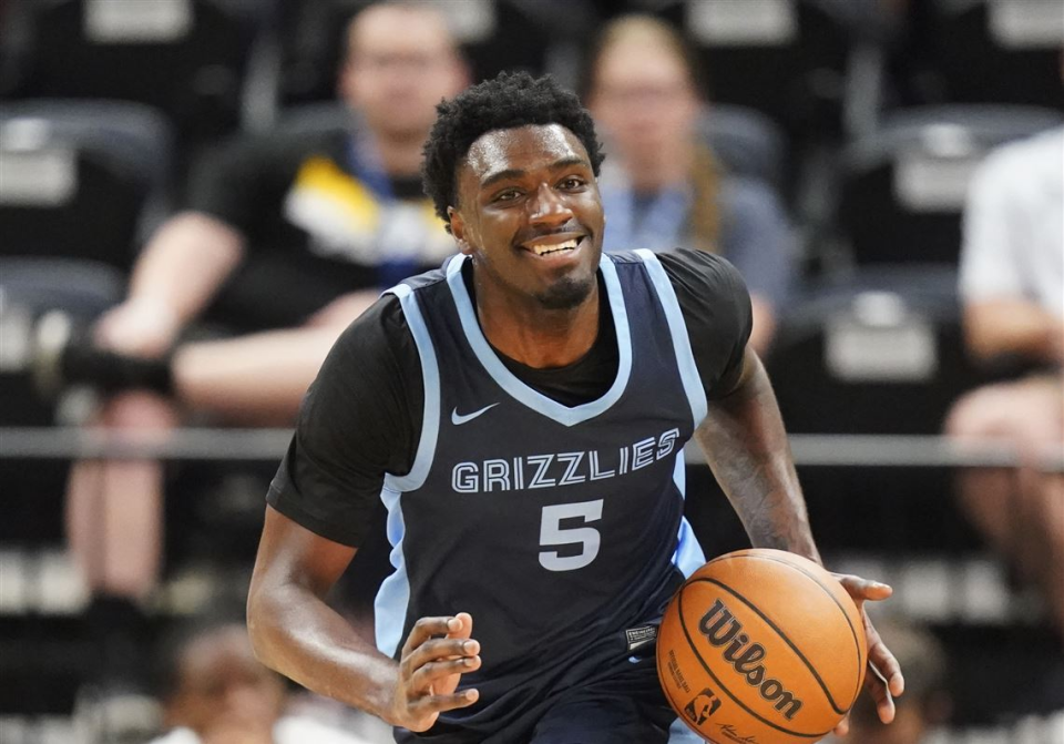 南特发布备战花絮,赛前伤情更新,NBA季后赛任务艰巨,身体对抗强度拉满  南特发布备战花絮,赛前伤情更新,NBA季后赛任务艰巨,身体对抗强度拉满